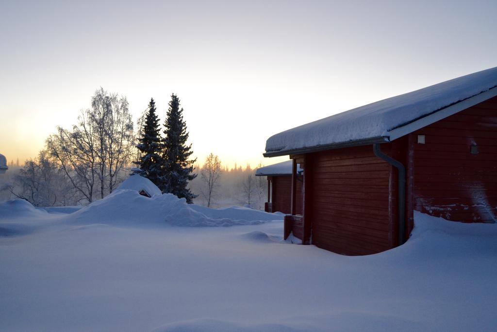 Peurasuvanto Moekit & Camping Exterior foto